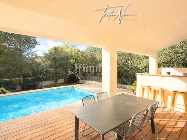 Maison 3 faces de 120 m2 - 4 chambres - Villeneuve de la Raho