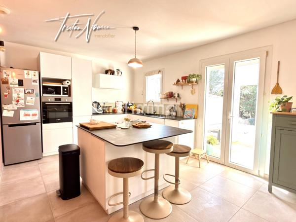 Maison 3 faces de 120 m2 - 4 chambres - Villeneuve de la Raho