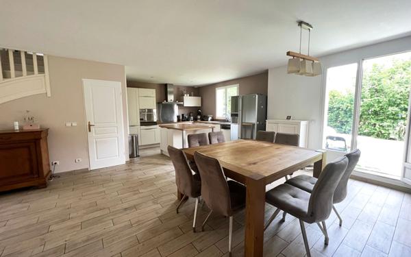 Maison à vendre    7 pièces • 147,41 m2 Le Plessis-Trévise