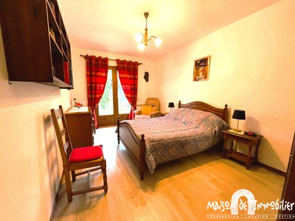 MESCHERS - MAISON FAMILIALE - BEAU JARDIN - PROCHE PLAGE - DEPENDANCES