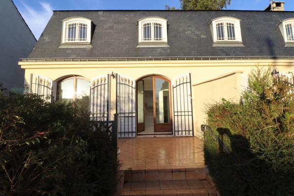 Essarts-le-Roi (78690) Maison à Louer - Les-Essarts-le roi