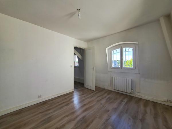 Essarts-le-Roi (78690) Maison à Louer - Les-Essarts-le roi