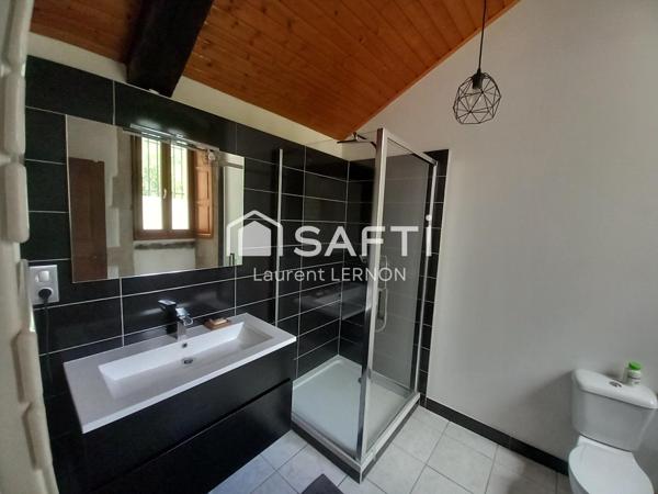 MAISON ANCIENNE AVEC TOUR DE 130 M²