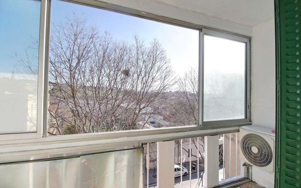 Appartement à vendre    3 pièces • 68,48 m2 Marseille 14