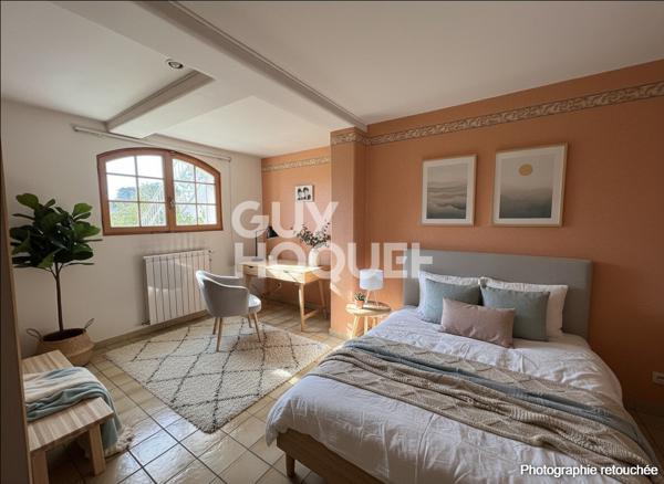 À vendre : Maison spacieuse de 6 pièces à Villenave d'Ornon !