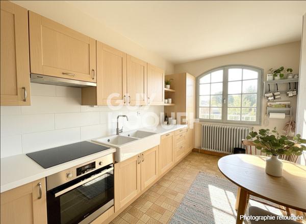 À vendre : Maison spacieuse de 6 pièces à Villenave d'Ornon !