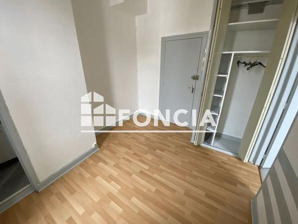 Location Studio 19.7 m² - 113 COURS DU 14 JUILLET Agen 47000