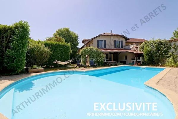 Vente Maison 5 pièces 159 m2 à Bourgoin-Jallieu