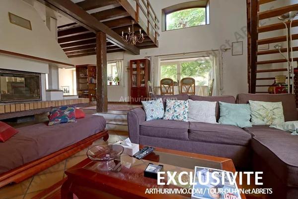 Vente Maison 5 pièces 159 m2 à Bourgoin-Jallieu