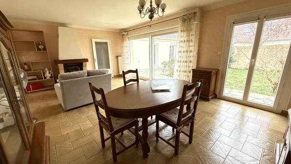 Maison Maurepas 5 pièce(s) 121.93 m2