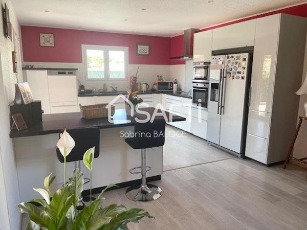 Belle Villa Méditerranéenne de 146m2  4 faces