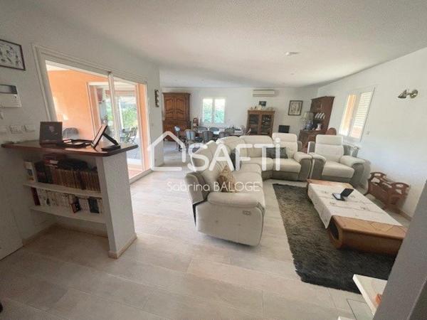 Belle Villa Méditerranéenne de 146m2  4 faces