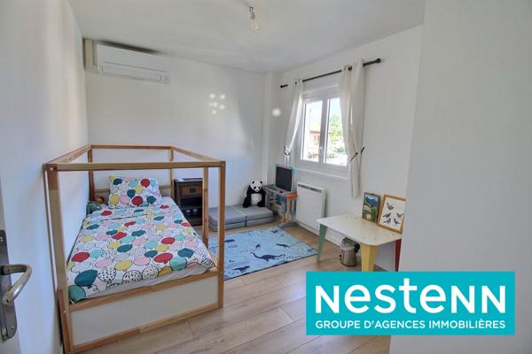 Maison 3 chambres, pas de vis à vis, climatisation, cheminée, buanderie, 3 chambres