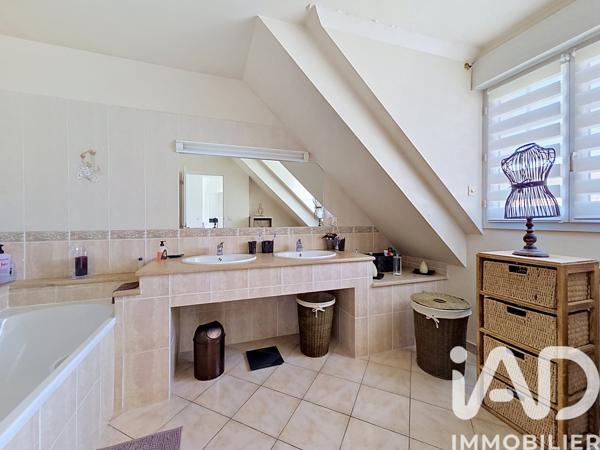 Maison à vendre 4 pièces 135 m² Briis-sous-Forges