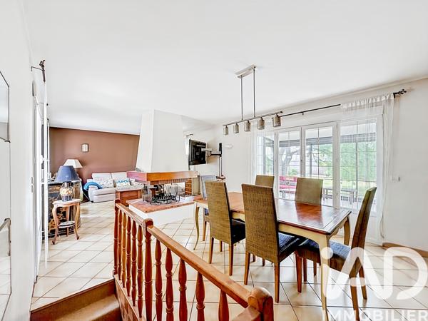 Maison à vendre 7 pièces 210 m² Viry-Châtillon