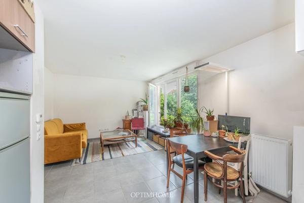 MAIRIE DES LILAS -  IMMEUBLE 2012 - APPARTEMENT 3 Pièces  2 Chambres - 53m²