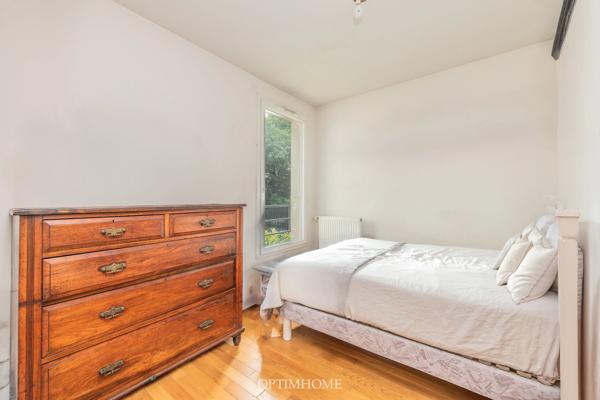MAIRIE DES LILAS -  IMMEUBLE 2012 - APPARTEMENT 3 Pièces  2 Chambres - 53m²