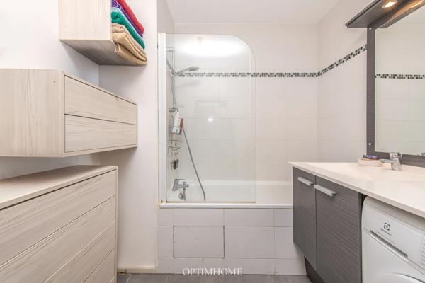 MAIRIE DES LILAS -  IMMEUBLE 2012 - APPARTEMENT 3 Pièces  2 Chambres - 53m²