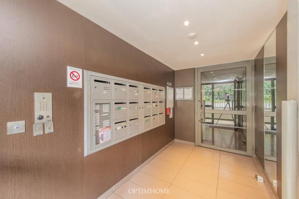 MAIRIE DES LILAS -  IMMEUBLE 2012 - APPARTEMENT 3 Pièces  2 Chambres - 53m²