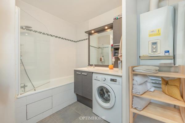 MAIRIE DES LILAS -  IMMEUBLE 2012 - APPARTEMENT 3 Pièces  2 Chambres - 53m²