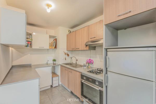 MAIRIE DES LILAS -  IMMEUBLE 2012 - APPARTEMENT 3 Pièces  2 Chambres - 53m²