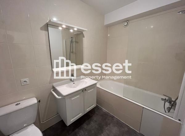 Location Studio 38 m² - Paris 75013