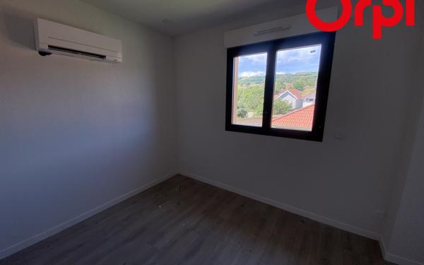 Maison à louer    4 pièces • 88,42 m2 Saint-Hilaire-de-la-Côte