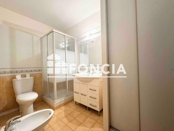 Location Appartement 2 pièces 38.49 m² - 10 IMPASSE DE LA BERGERIE Cannes 06400