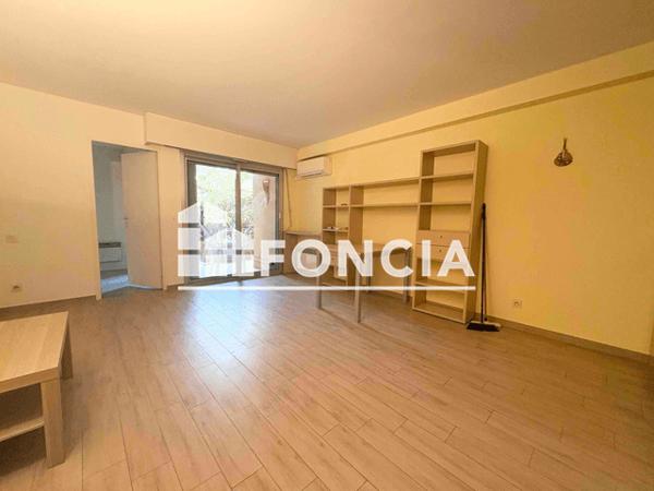 Location Appartement 2 pièces 38.49 m² - 10 IMPASSE DE LA BERGERIE Cannes 06400
