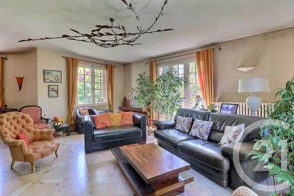Maison à vendre  9 pièces - 205 m 2   MASSY  - 91