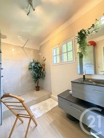 Maison à vendre  9 pièces - 205 m 2   MASSY  - 91