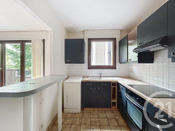 Appartement F2 à vendre  2 pièces - 50,50 m 2   LE KREMLIN BICETRE  - 94