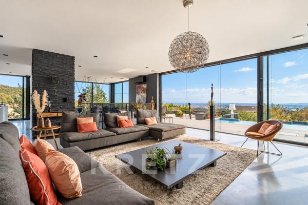 Superbe Villa contemporaine avec vue sur Lyon