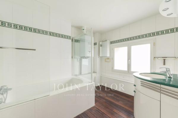 Allée de Chartres - Appartement vide - 3 chambres - parking - Exclusivité John Taylor Bordeaux