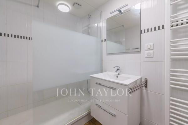 Allée de Chartres - Appartement vide - 3 chambres - parking - Exclusivité John Taylor Bordeaux