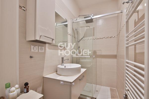 Appartement 4 pièces en rez-de-cour PARIS 15 - Professions libérales autorisées