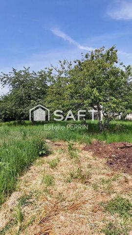 beau terrain constructible à la campagne à 5 kms de Dignac