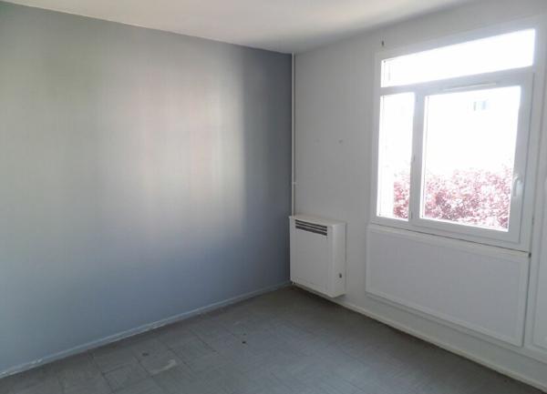 Appartement à vendre    4 pièces • 80,17 m2 Saint-Aubin-lès-Elbeuf