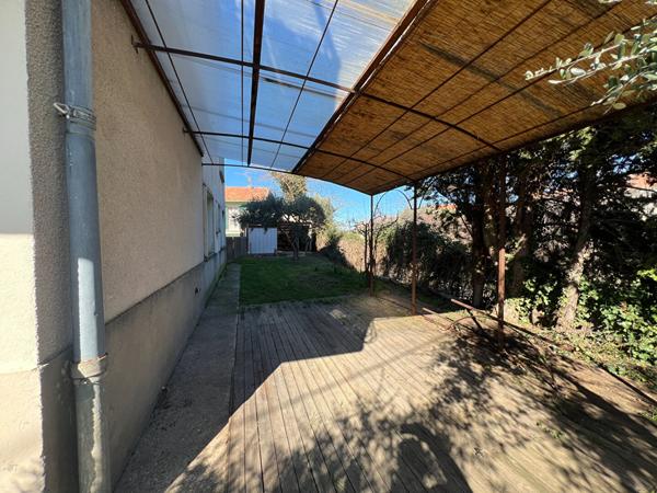 Maison Volonne 11 pièce(s) 237 m2