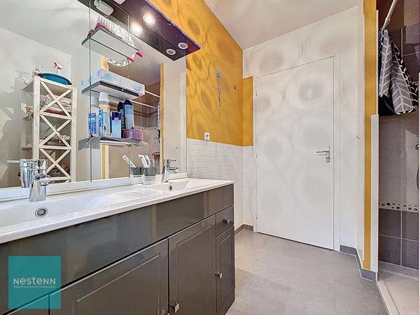 Maison moderne à vendre à Bléré - 6 pièces, 4 chambres