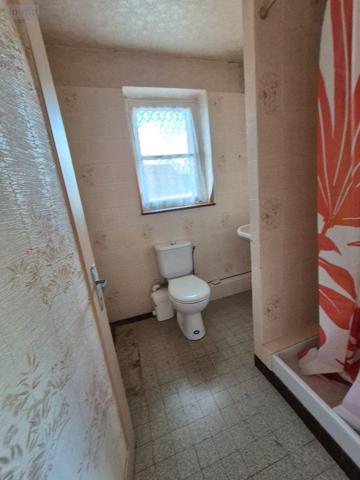 Maison de ville à vendre à Crozon-sur-Vauvre dans l'Indre (36140), ref : CG/369   
4 rue des églantines