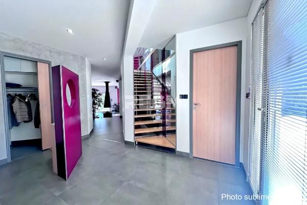 La Chapelle-Saint-Mesmin (45380) La Chapelle-St-Mesmin (45) – Magnifique maison contemporaine 200 m² - Parcelle 1 760 m² paysagée – Piscine –