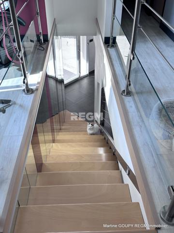 La Chapelle-Saint-Mesmin (45380) La Chapelle-St-Mesmin (45) – Magnifique maison contemporaine 200 m² - Parcelle 1 760 m² paysagée – Piscine –