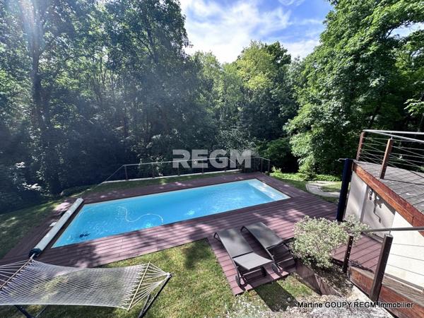 La Chapelle-Saint-Mesmin (45380) La Chapelle-St-Mesmin (45) – Magnifique maison contemporaine 200 m² - Parcelle 1 760 m² paysagée – Piscine –