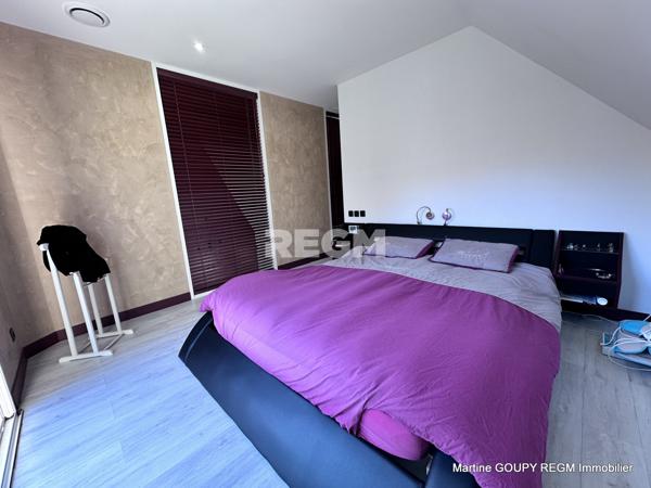 La Chapelle-Saint-Mesmin (45380) La Chapelle-St-Mesmin (45) – Magnifique maison contemporaine 200 m² - Parcelle 1 760 m² paysagée – Piscine –