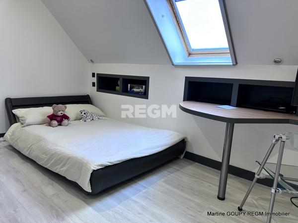 La Chapelle-Saint-Mesmin (45380) La Chapelle-St-Mesmin (45) – Magnifique maison contemporaine 200 m² - Parcelle 1 760 m² paysagée – Piscine –