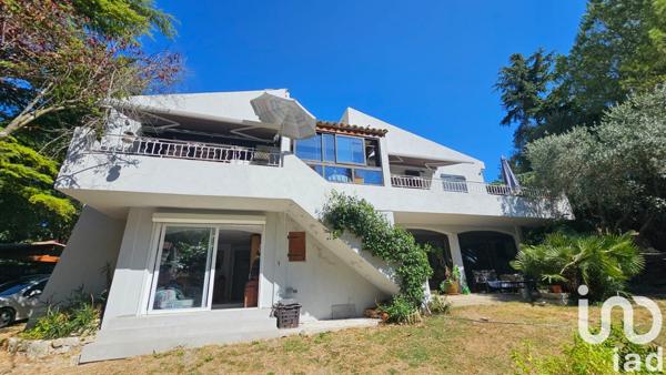 Maison à vendre 6 pièces 204 m² Saint-Jeannet