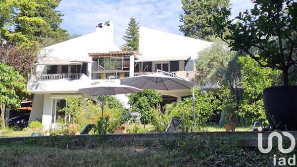 Maison à vendre 6 pièces 204 m² Saint-Jeannet