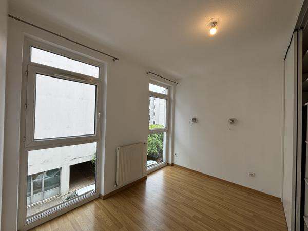 T3 AVEC BALCON PROCHE GARE