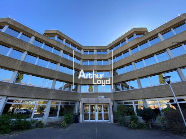 Bureaux à louer à Toulouse - La Cépière avec parkings privatifs et accès métro